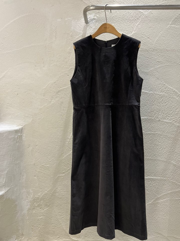 MILUI韓國代購㊣女裝新款推薦休閑熱賣職業真品時尚25秋冬連衣裙MILUI連衣裙圖色1