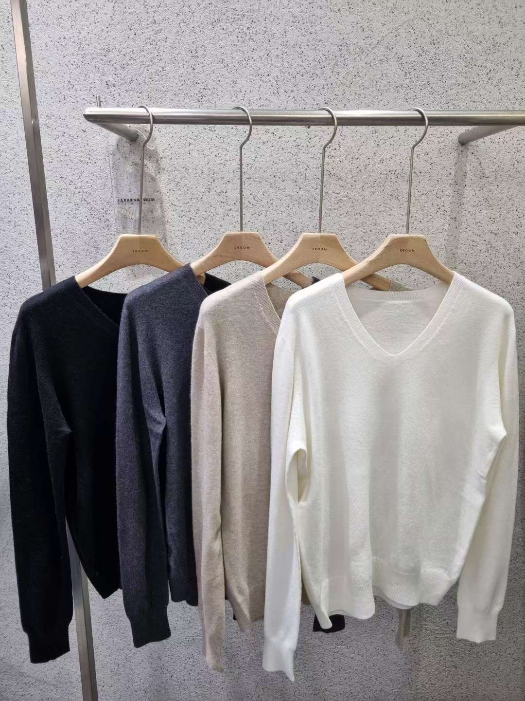 EROOM韓國代購㊣女士新款時尚推薦休閑熱賣人氣25秋冬長袖T恤EROOM長袖T恤圖色2左二色