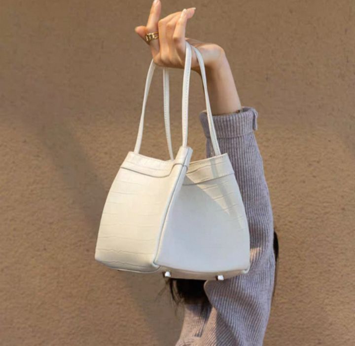 TROUVAILLE韓國代購㊣女士新款休閑時尚推薦手拿包腋下包牛皮TROUVAILLE手拿包/腋下包