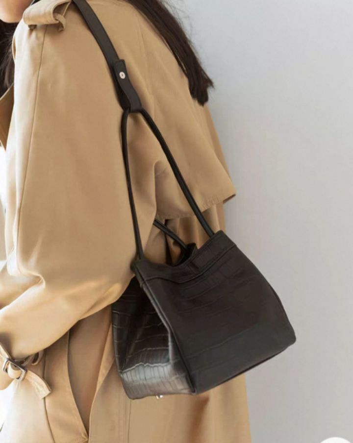 TROUVAILLE韓國代購㊣女士新款休閑時尚推薦手拿包腋下包牛皮TROUVAILLE手拿包/腋下包