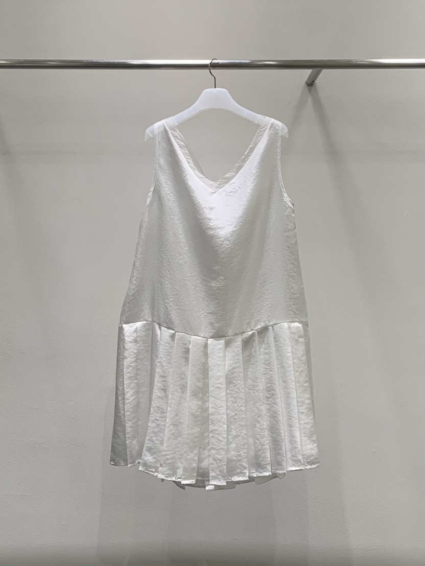 LOVE MOMENT東大門㊣代購女士新品真品人氣時尚職業連衣裙LOVE MOMENT連衣裙