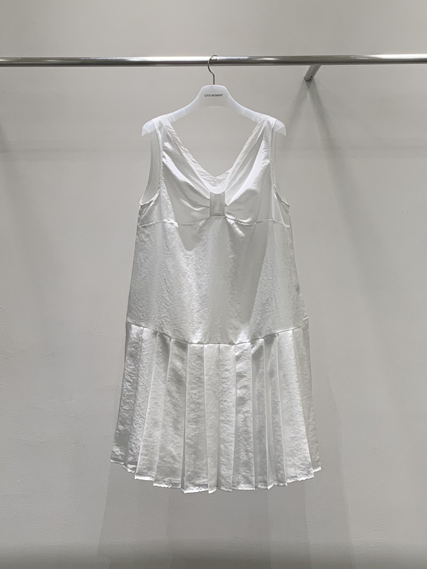 LOVE MOMENT東大門㊣代購女士新品真品人氣時尚職業連衣裙LOVE MOMENT連衣裙圖色1