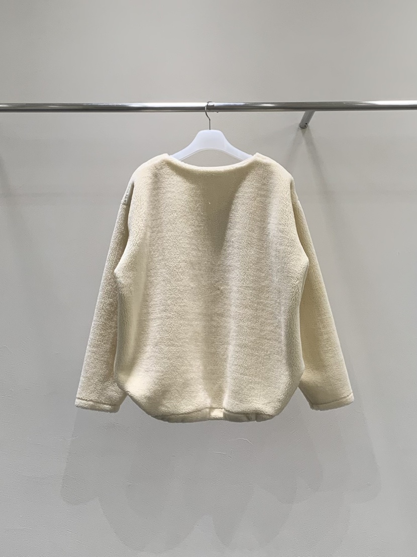 LOVE MOMENT東大門㊣直郵女士新品休閑職業人氣衛衣V領羊毛LOVE MOMENT衛衣