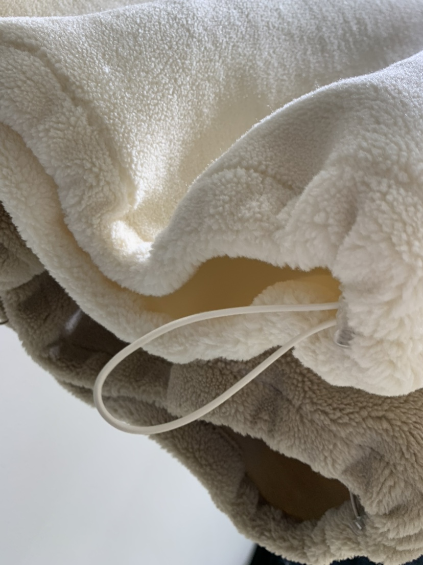 LOVE MOMENT東大門㊣直郵女士新品休閑職業人氣衛衣V領羊毛LOVE MOMENT衛衣