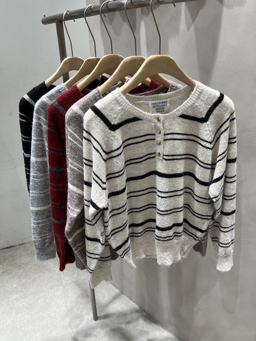 EVERCOMMERCE METICULOUSLY DESIGNED東大門㊣代購女士新品真品針織衫EVERCOMMERCE針織衫