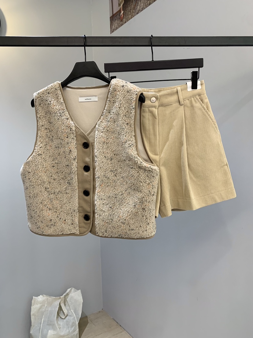 SOFTNESS東大門㊣實拍女裝新款熱賣真品推薦職業25秋冬馬甲Softness/Cosmic馬甲