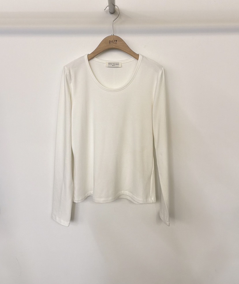 TWENTY FOUR SEVEN24-7東大門㊣代購女士新品人氣長袖T恤TEWNTY FOUR SEVEN24-7長袖T恤圖色2
