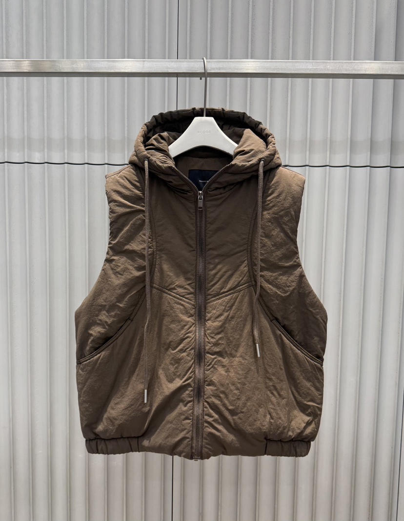 NCODE東大門㊣代購女裝新款熱賣職業推薦25秋冬真品馬甲連帽NCODE馬甲圖色1