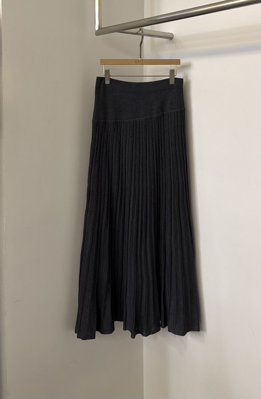 TWENTY FOUR SEVEN24-7東大門㊣實拍女裝新款熱賣職業長裙TEWNTY FOUR SEVEN24-7長裙圖色2墨色