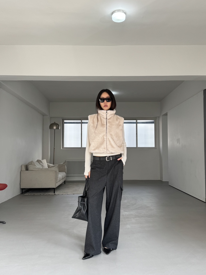 LIMLIMLIM東大門㊣實拍女裝新款推薦時尚熱賣人氣職業馬甲貂皮LIM LIM LIM馬甲