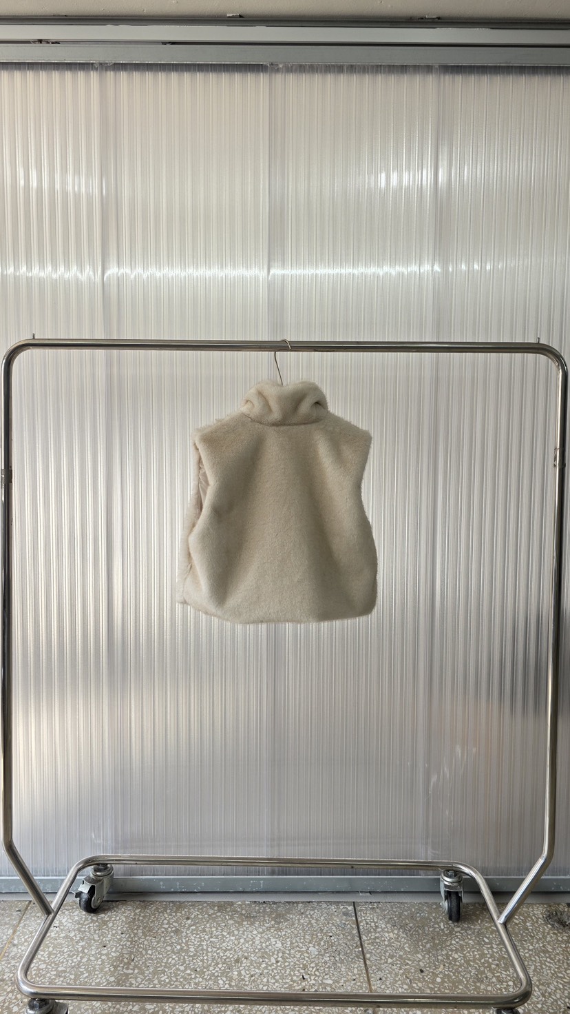 LIMLIMLIM東大門㊣實拍女裝新款推薦時尚熱賣人氣職業馬甲貂皮LIM LIM LIM馬甲