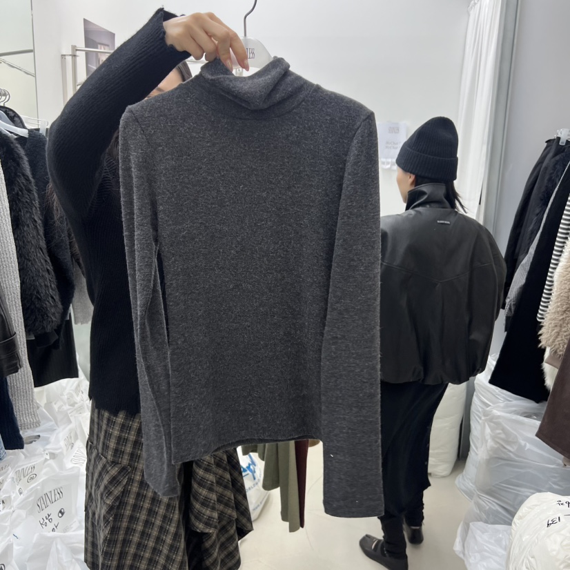 STAINLESS韓國代購㊣女裝新品熱賣職業推薦人氣長袖T恤高領STAINLESS長袖T恤圖色2