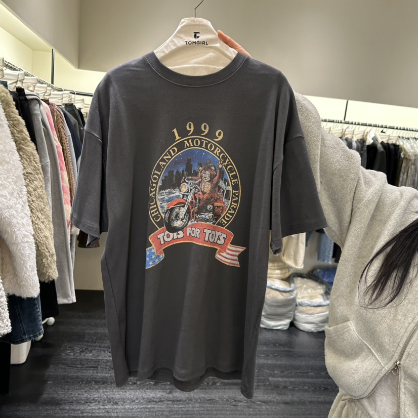 TOMGIRL東大門㊣實拍女裝新款25秋冬熱賣推薦人氣真品時尚T恤TOMGIRLT恤圖色2