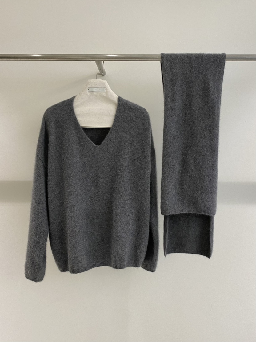 1968東大門㊣實拍女士新款熱賣時尚職業套裝兩件套V領套裝圍巾1968/YEOUYA套裝圖色2