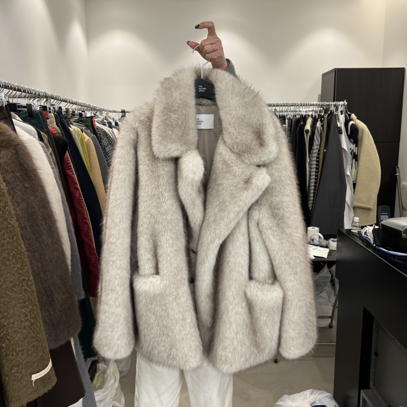 THE SECOND GROW韓國代購㊣女士新款熱賣真品短款大衣皮草THE SECOND GROW短款大衣圖色1