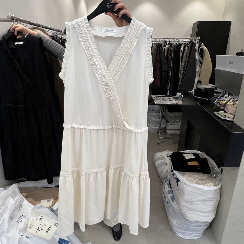 THE SECOND GROW東大門㊣直郵女裝新品人氣休閑連衣裙荷葉邊THE SECOND GROW連衣裙圖色1