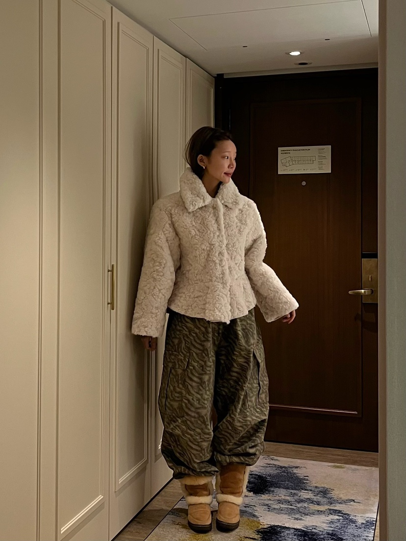 LOVE PULL東大門㊣實拍女裝新款休閑推薦時尚人氣短款大衣LOVE PULL短款大衣