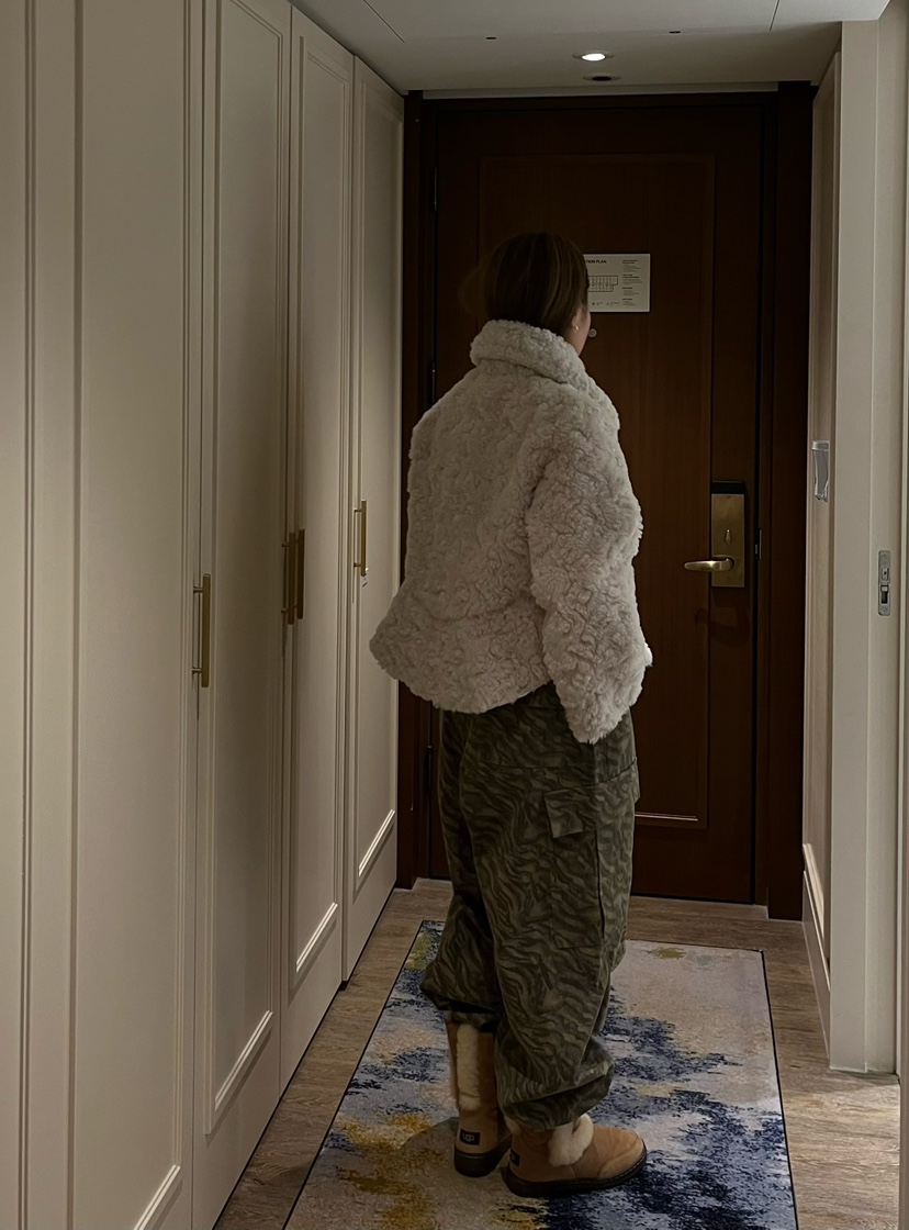 LOVE PULL東大門㊣實拍女裝新款休閑推薦時尚人氣短款大衣LOVE PULL短款大衣