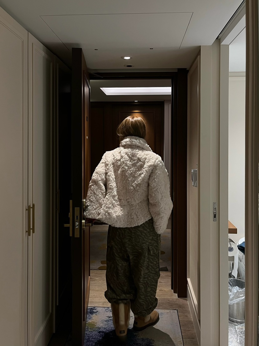 LOVE PULL東大門㊣實拍女裝新款休閑推薦時尚人氣短款大衣LOVE PULL短款大衣