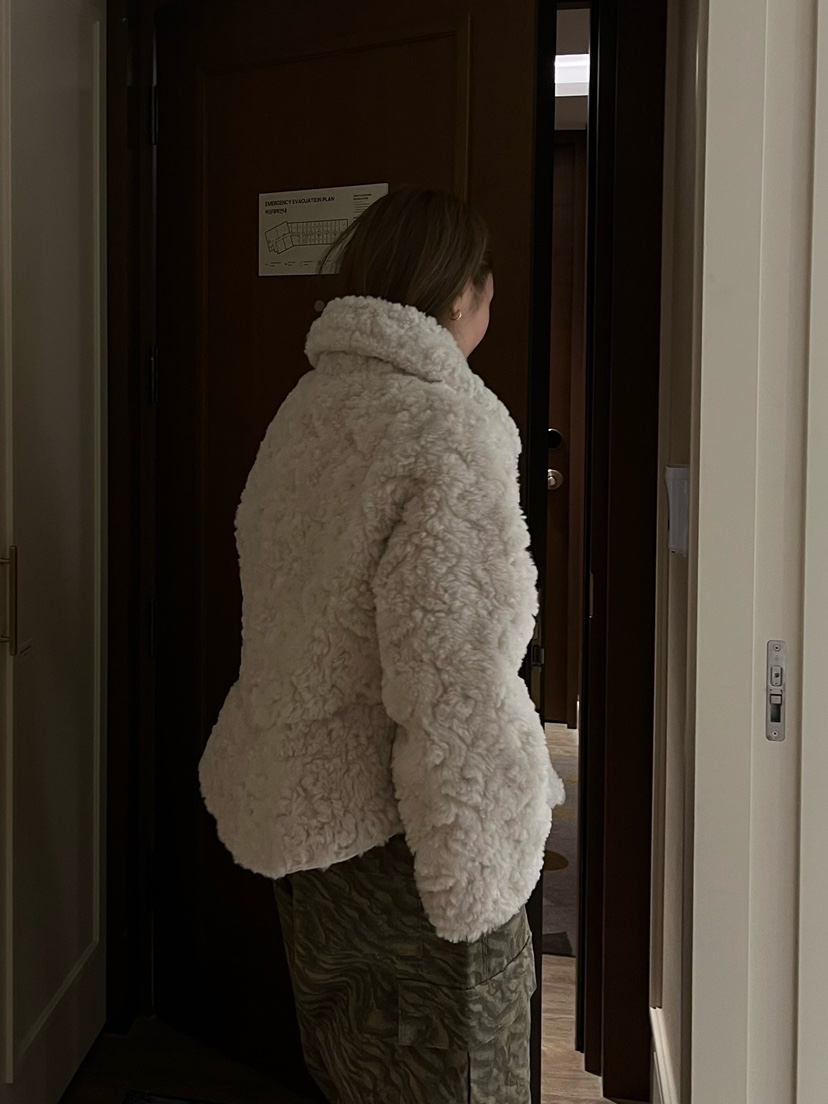 LOVE PULL東大門㊣實拍女裝新款休閑推薦時尚人氣短款大衣LOVE PULL短款大衣