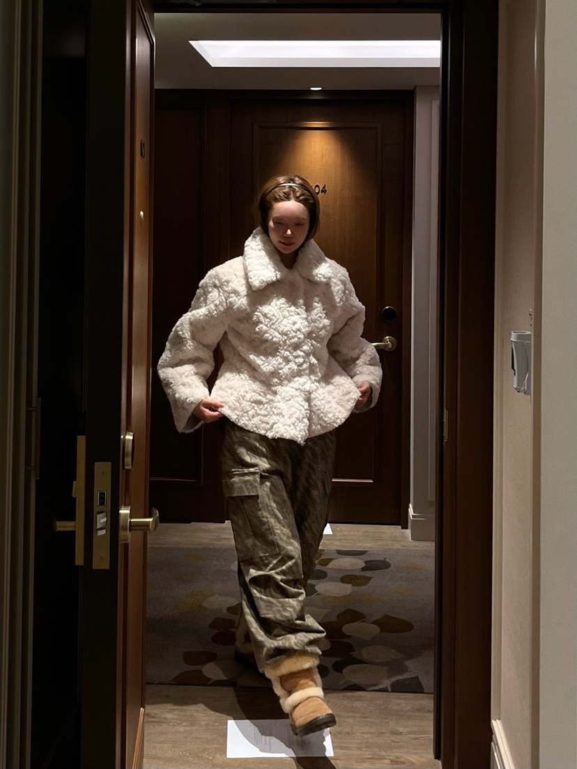 LOVE PULL東大門㊣實拍女裝新款休閑推薦時尚人氣短款大衣LOVE PULL短款大衣