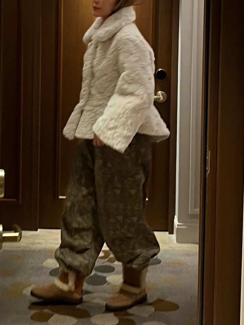 LOVE PULL東大門㊣實拍女裝新款休閑推薦時尚人氣短款大衣LOVE PULL短款大衣