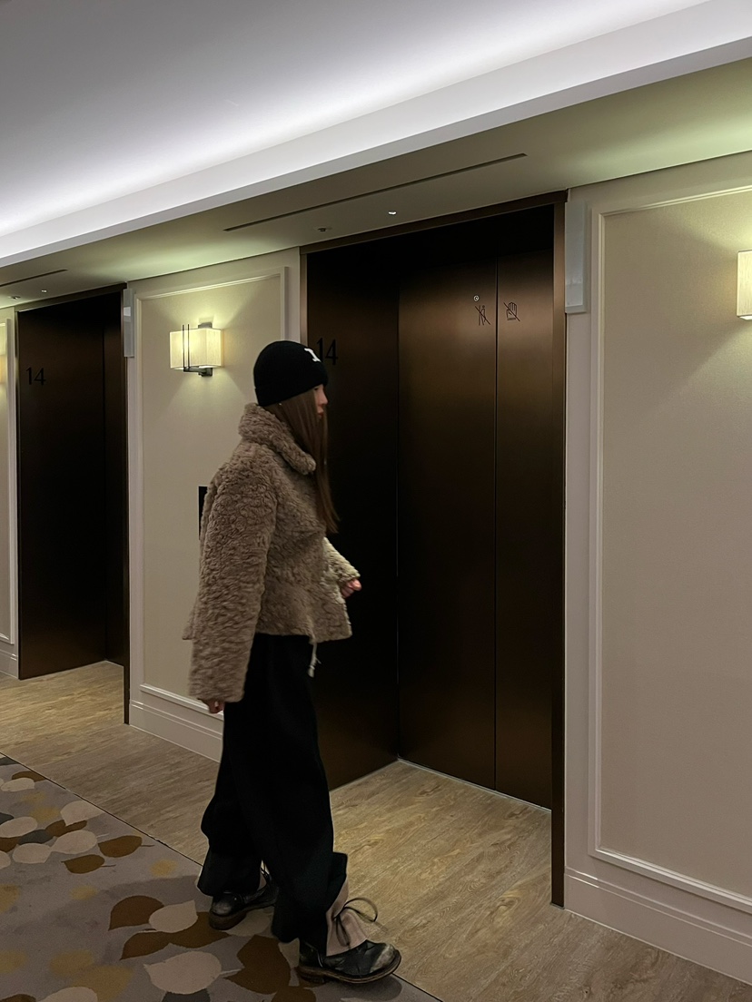 LOVE PULL東大門㊣實拍女裝新款休閑推薦時尚人氣短款大衣LOVE PULL短款大衣