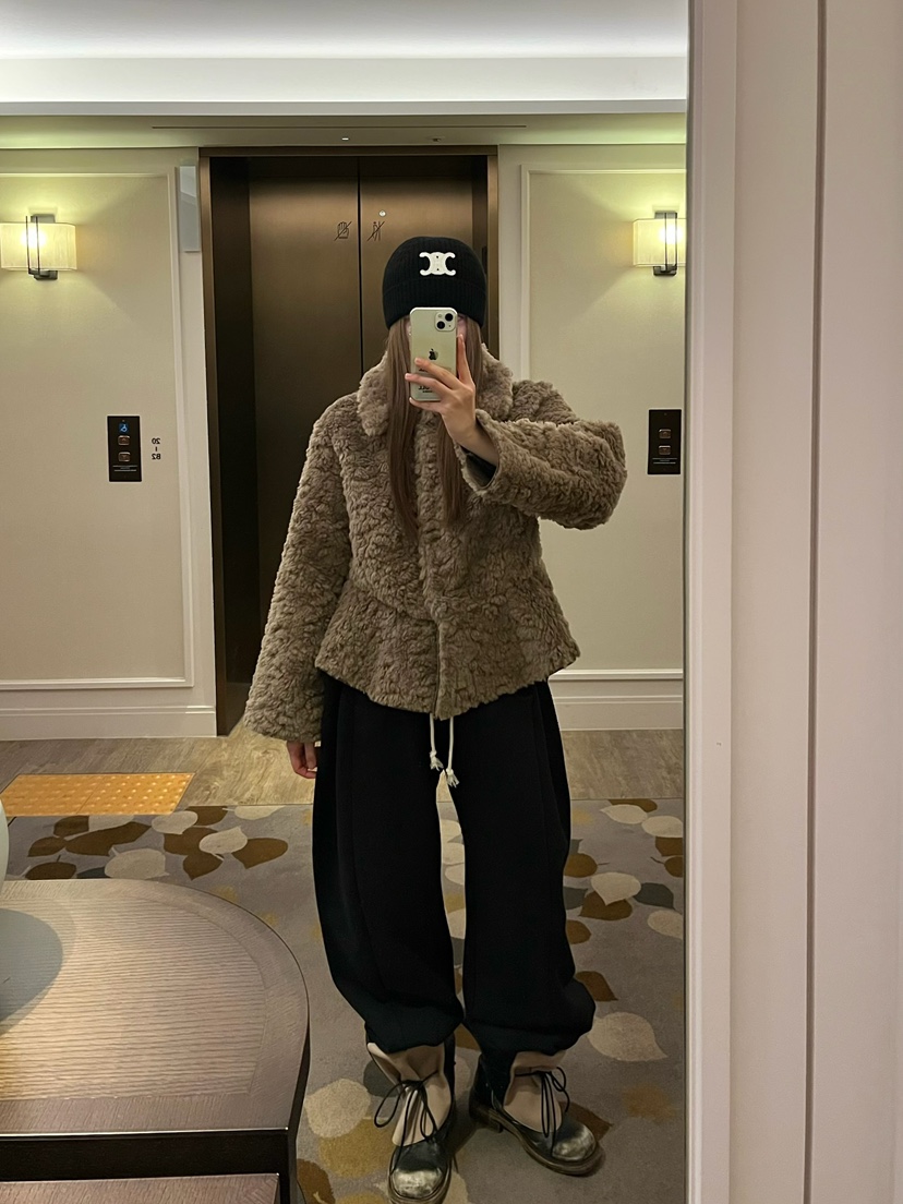 LOVE PULL東大門㊣實拍女裝新款休閑推薦時尚人氣短款大衣LOVE PULL短款大衣