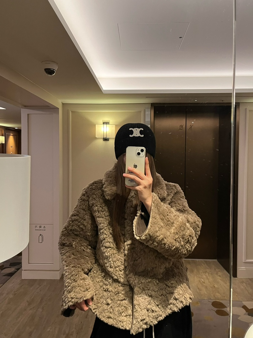 LOVE PULL東大門㊣實拍女裝新款休閑推薦時尚人氣短款大衣LOVE PULL短款大衣