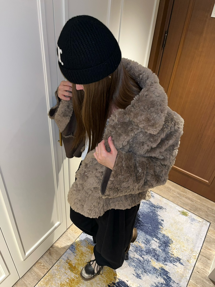 LOVE PULL東大門㊣實拍女裝新款休閑推薦時尚人氣短款大衣LOVE PULL短款大衣