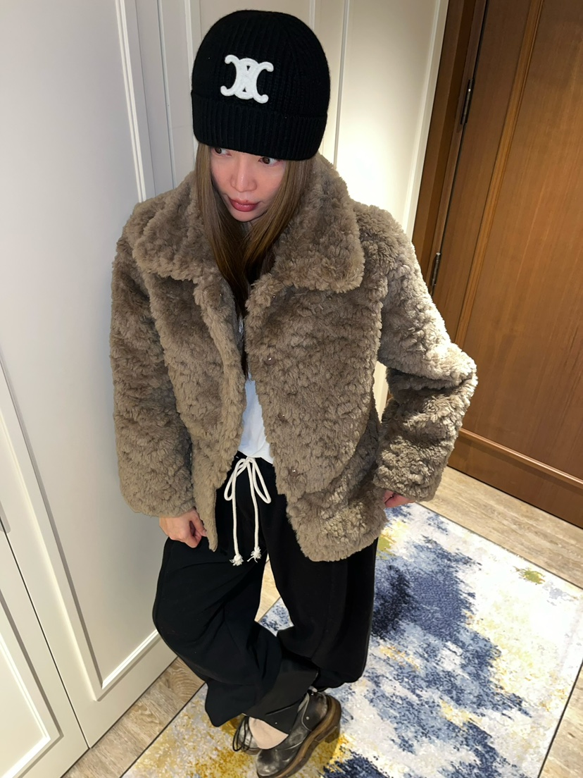 LOVE PULL東大門㊣實拍女裝新款休閑推薦時尚人氣短款大衣LOVE PULL短款大衣