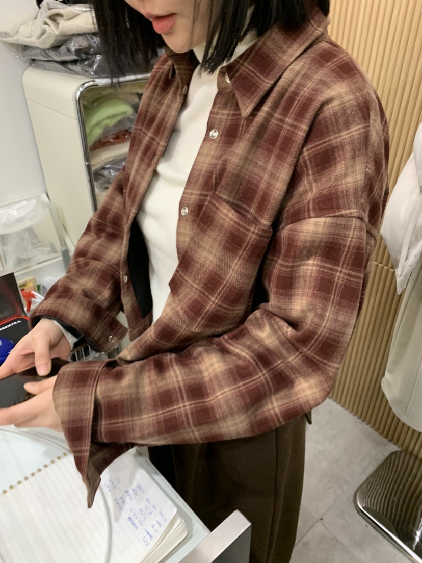 DARAK韓國代購㊣女士新品熱賣推薦職業人氣襯衫蕾絲衫格子短款DARAK襯衫/蕾絲衫