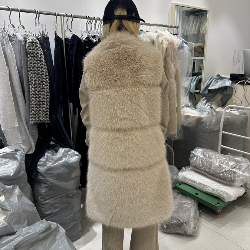 LAFFINE-P韓國直郵㊣女裝新款人氣推薦熱賣職業休閑馬甲狐貍LAFFINE-P馬甲