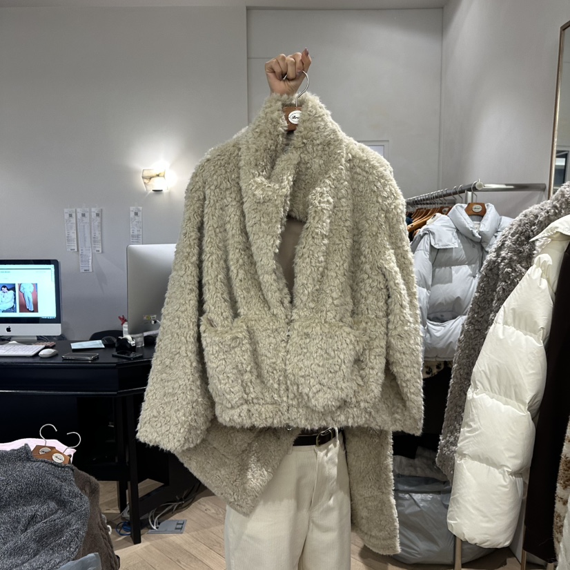 BRUSH-P韓國直郵㊣女裝新款熱賣職業推薦短款大衣泰迪熊皮草BRUSH-P短款大衣圖色2