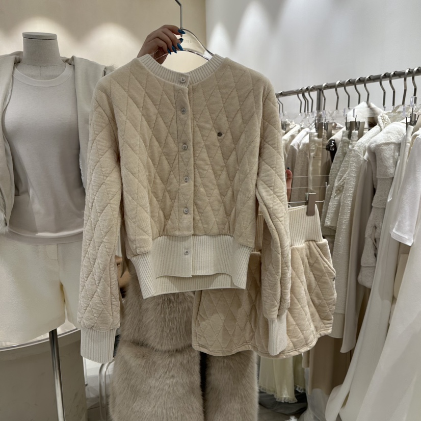 LAFFINE-P韓國代購㊣女裝新款職業時尚套裝兩件套套裝絎縫LAFFINE-P套裝圖色1