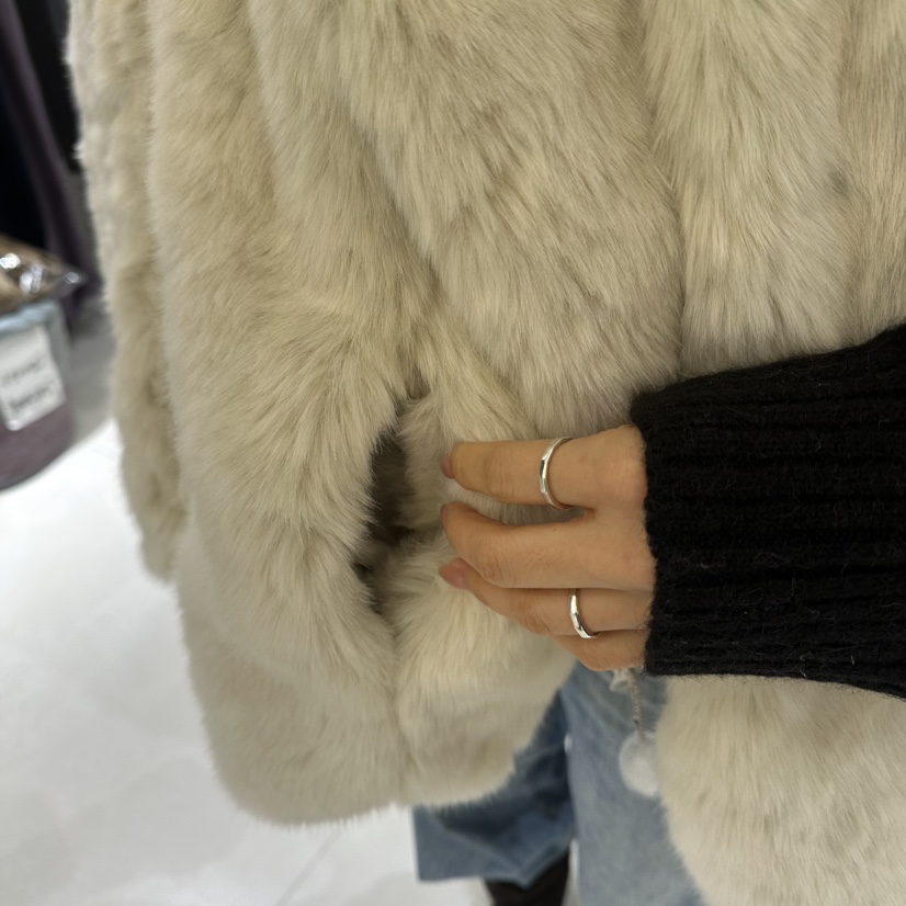 AVECNOUS韓國直郵㊣女士新款熱賣人氣時尚短款大衣毛絨高領AVECNOUS短款大衣