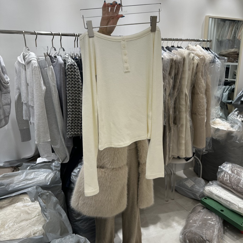 LAFFINE-P韓國直郵㊣女裝新品熱賣時尚職業推薦休閑長袖T恤LAFFINE-P長袖T恤圖色2