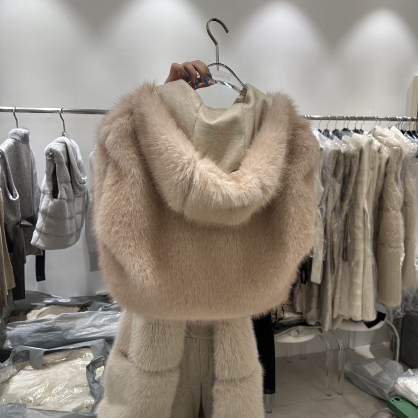 LAFFINE-P東大門㊣代購女裝新品職業推薦馬甲毛皮短款連帽LAFFINE-P馬甲