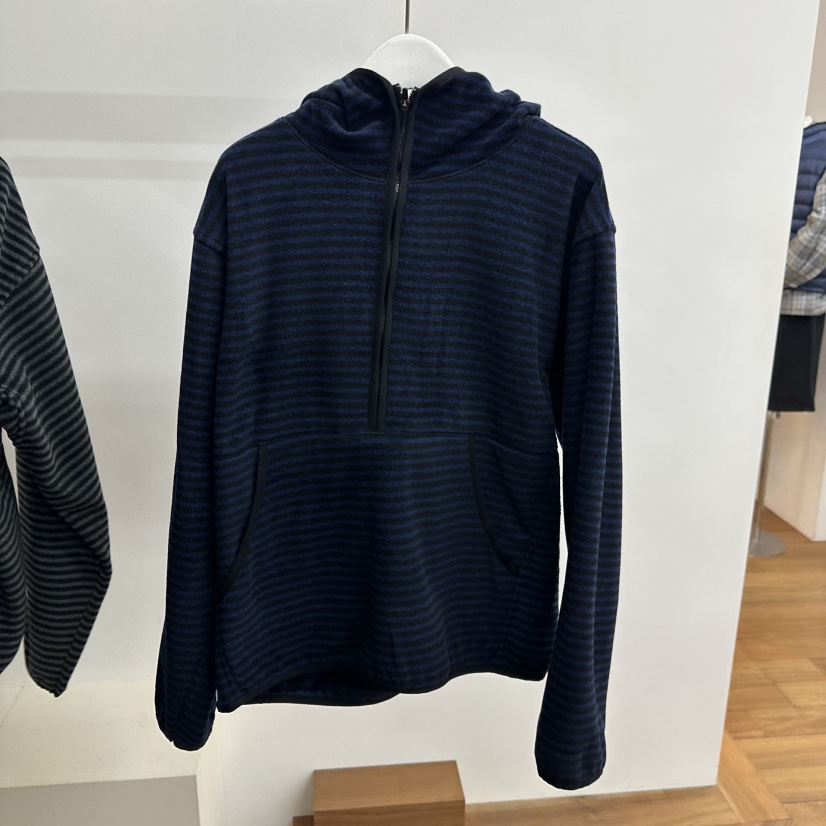 MYNAMEIS韓國代購㊣女士新款真品人氣休閑熱賣職業時尚衛衣MYNAMEIS衛衣圖色3深藍色