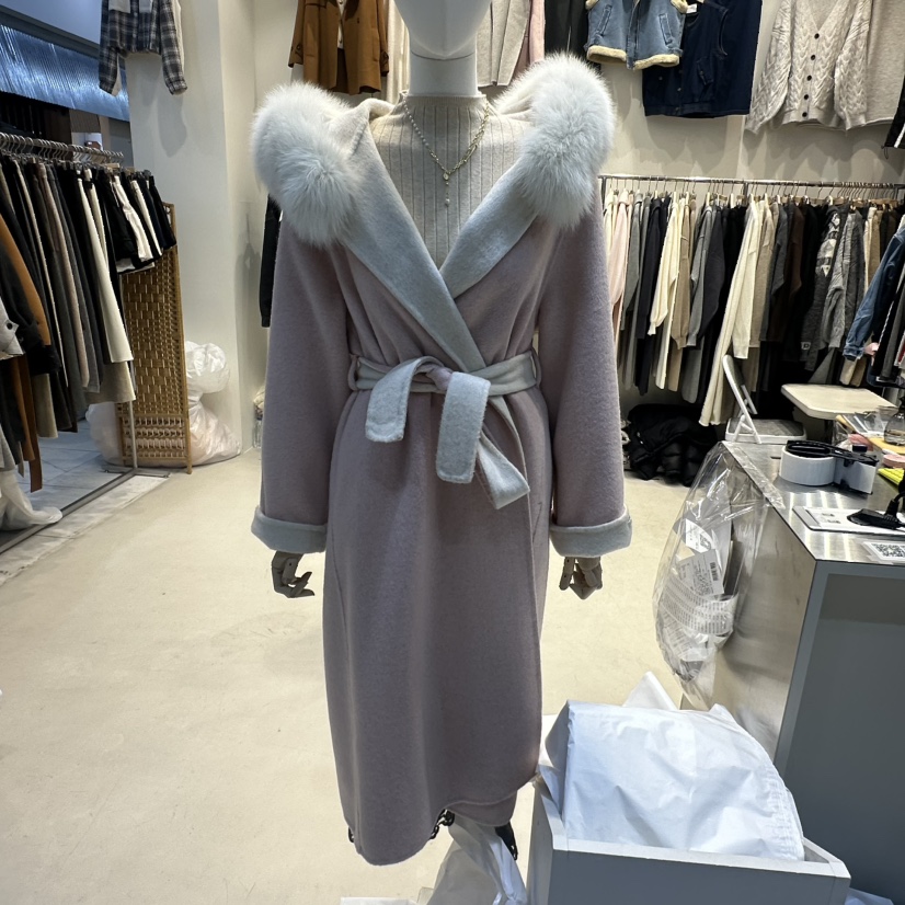 HOT PLACE東大門㊣直郵女士新款熱賣25秋冬中長款大衣浣熊HOT PLACE_ISSUE/DREAM GIRIS中長款大衣圖色1