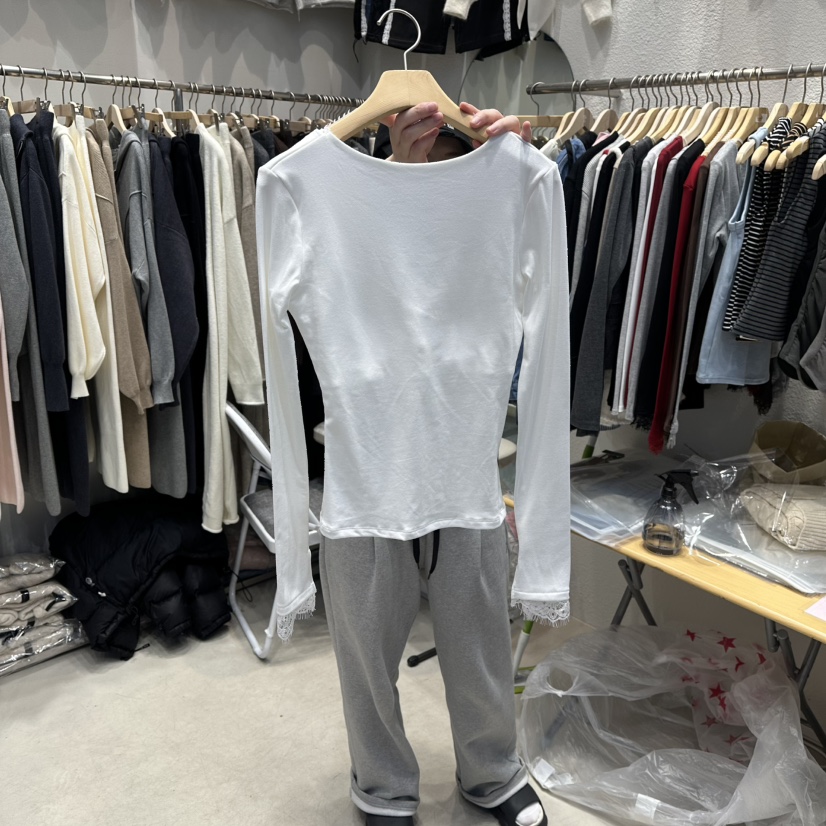 HOT PLACE東大門㊣直郵女士新品時尚25秋冬熱賣長袖T恤蕾絲HOT PLACE_ISSUE/DREAM GIRIS長袖T恤