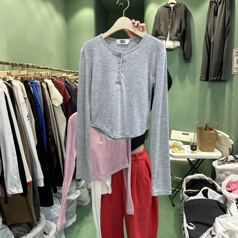 ROMANTIC NEWYORK東大門㊣直郵女士新品真品職業推薦長袖T恤ROMANTIC NEWYORK長袖T恤圖色2