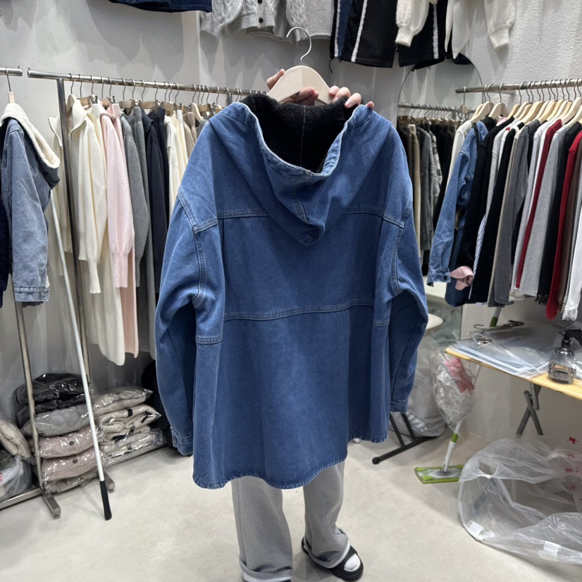 HOT PLACE東大門㊣直郵女士新款時尚人氣推薦熱賣夾克連帽衫HOT PLACE_ISSUE/DREAM GIRIS夾克