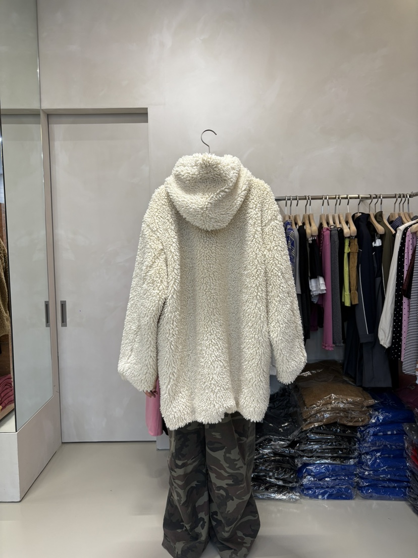 LIVE AID-P東大門㊣代購女士新品推薦時尚人氣25秋冬夾克皮草LIVE AID-P夾克