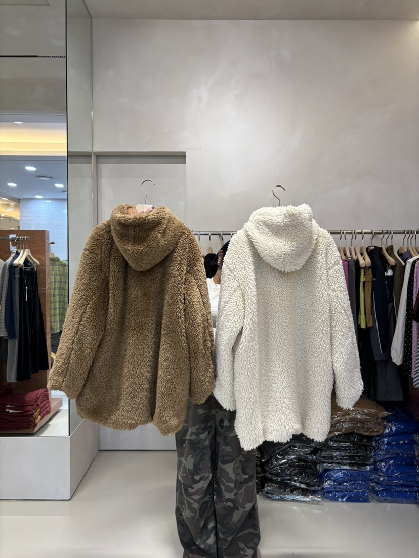 LIVE AID-P東大門㊣代購女士新品推薦時尚人氣25秋冬夾克皮草LIVE AID-P夾克