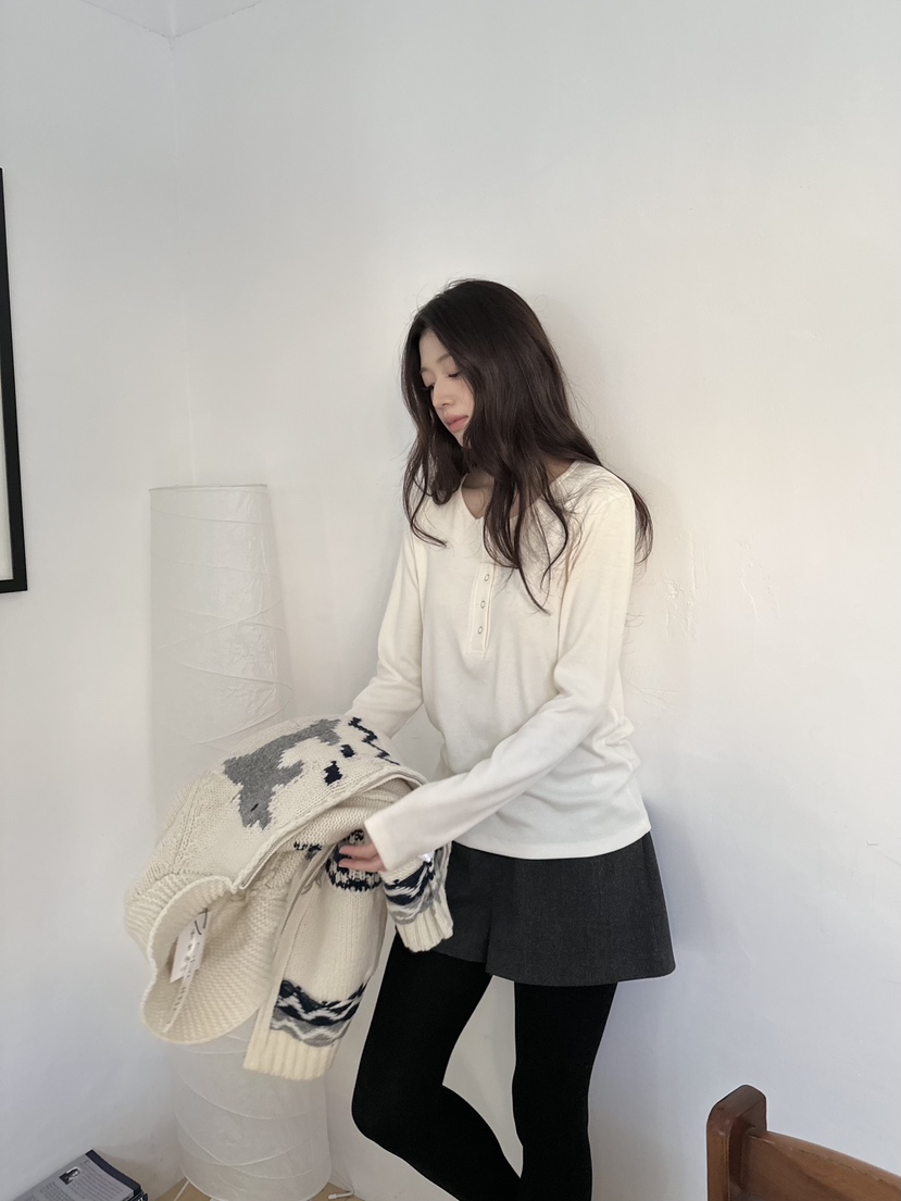 ERUME韓國直郵㊣女裝新品推薦真品人氣25秋冬職業熱賣長袖T恤ERUME長袖T恤