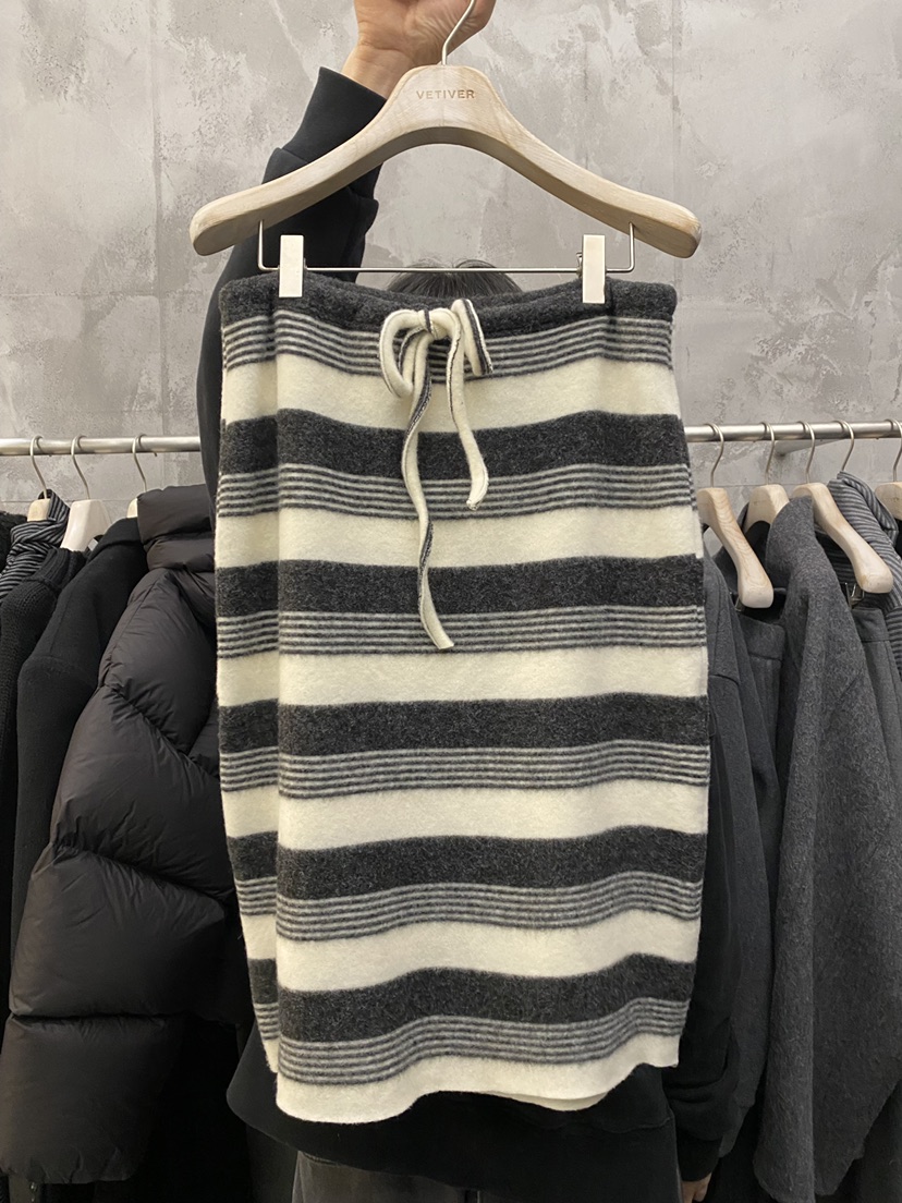 THE VETIVER-A韓國代購㊣女裝新款職業熱賣時尚半身裙中短裙VETIVER半身裙/中短裙圖色1