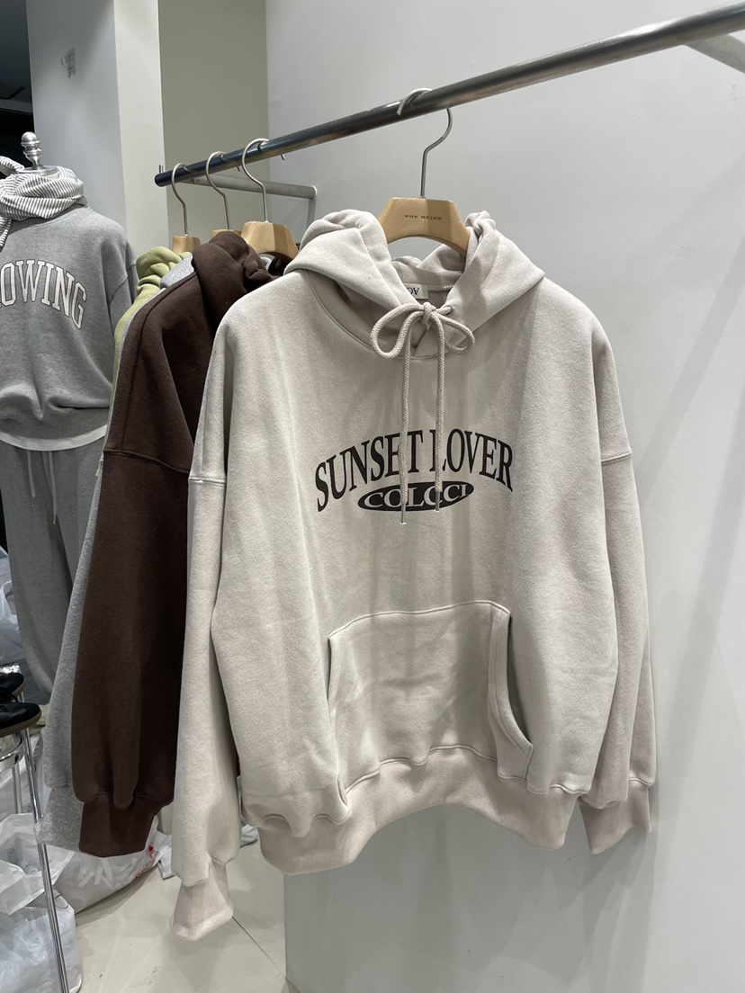 KINOA韓國代購㊣女裝新品時尚人氣真品推薦休閑熱賣衛衣連帽衫KINOA衛衣圖色4實際價格36000