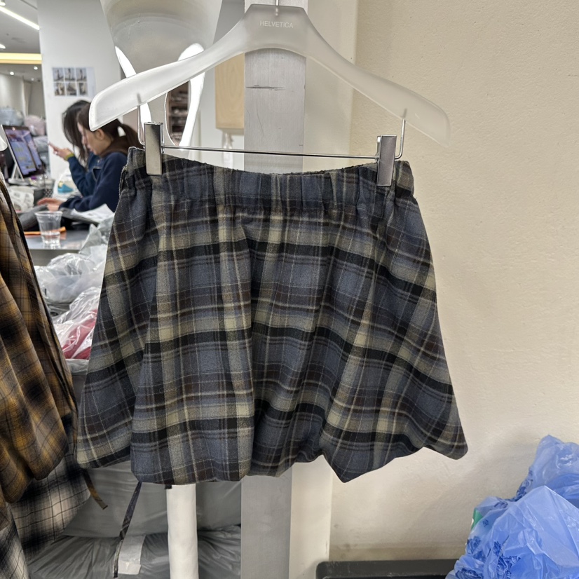 HELVETICA韓國直郵㊣女裝新款真品職業推薦25秋冬時尚人氣短裙HELVETICA短裙圖色2