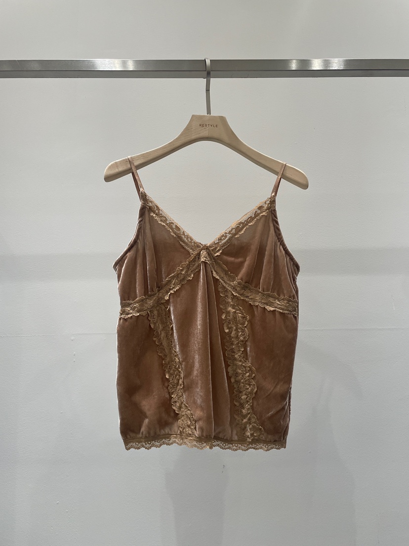 RE STYLE-Q東大門㊣代購女士新品職業熱賣吊帶背心蕾絲絲絨RE STYLE吊帶/背心圖色2